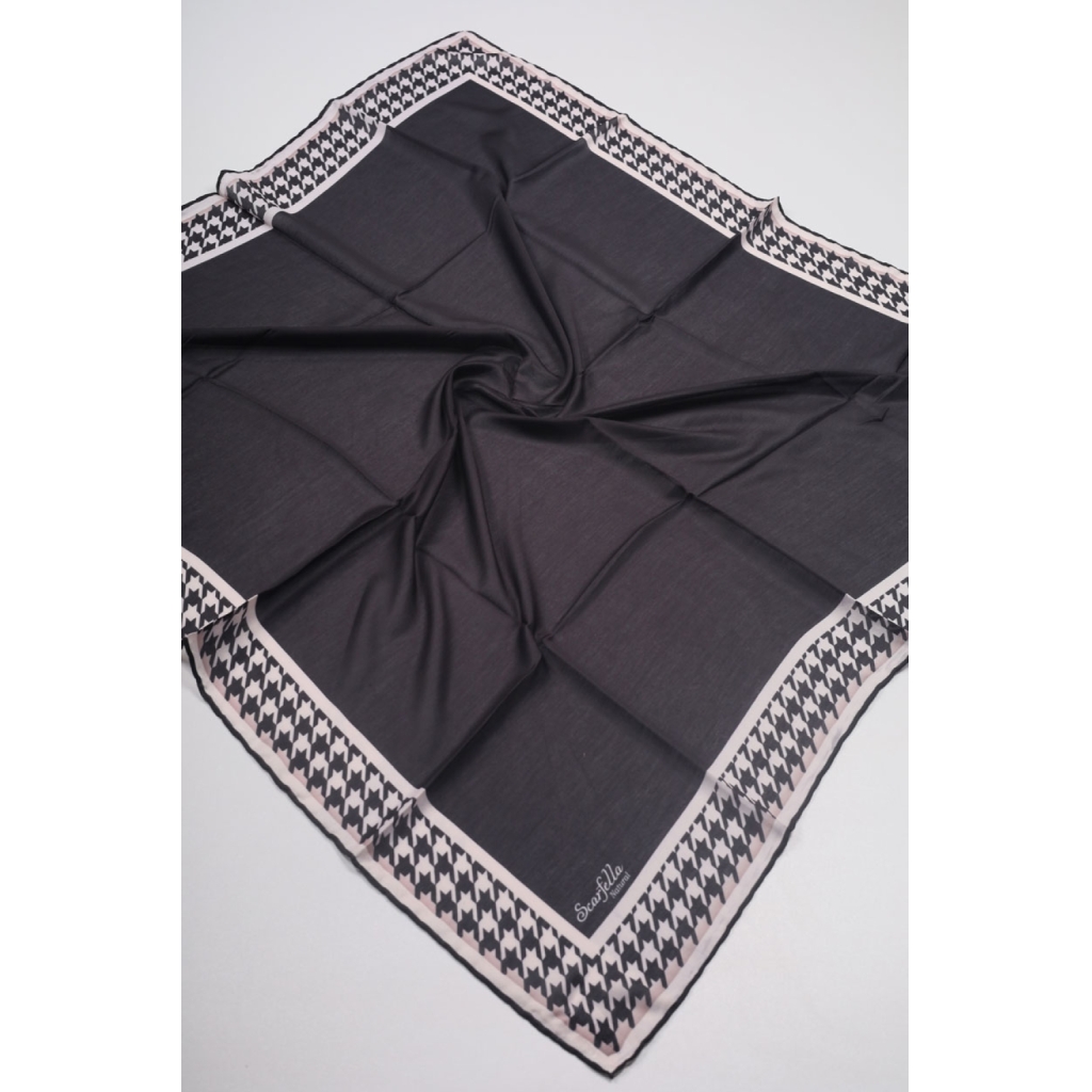 Scarfella Soft El Dikişli Eşarp Desen-267