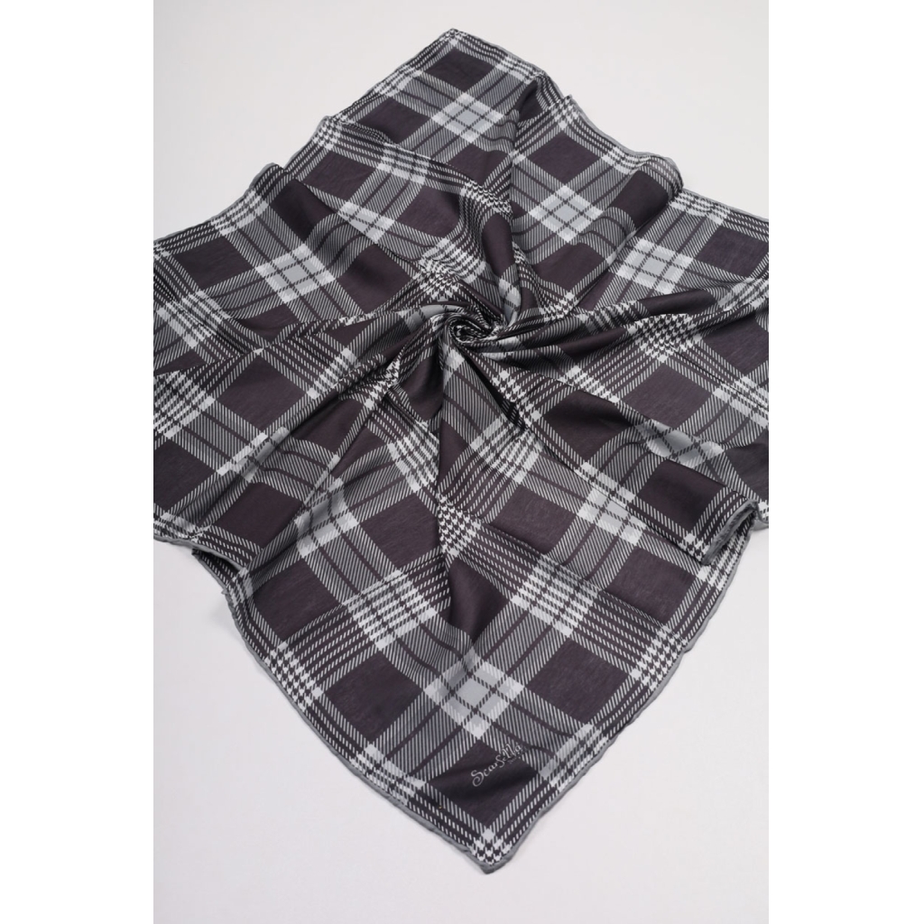 Scarfella Soft El Dikişli Eşarp Desen-302